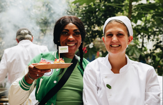 Choose Green Friday Over Black Friday: A Sustainable Way to Shop with Pow Food At Home